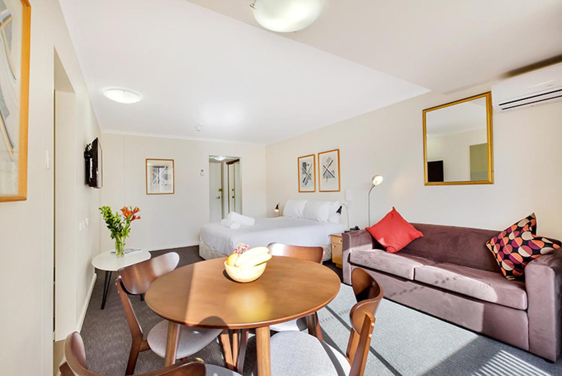 Renovated Stylish Studio Sydney Bagian luar foto